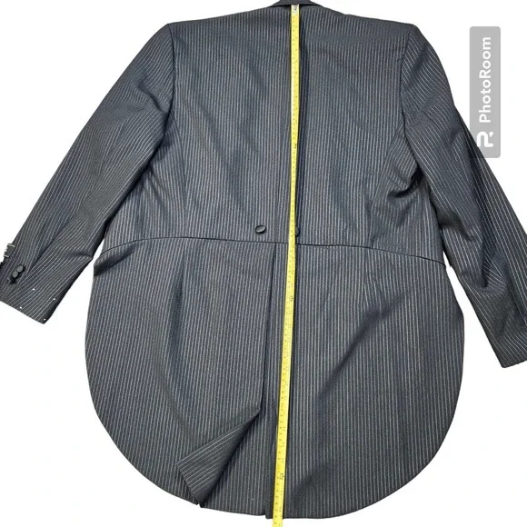 Vitaliano Tail Coat Tuxedo Men's 40R / 33W Super 150's‎ Black Pinstripe Formal